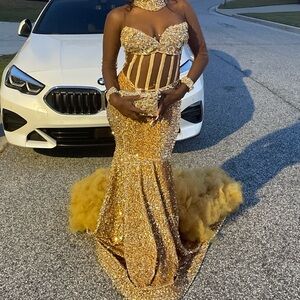 Gorgeous Gold Strapless Gown for Prom